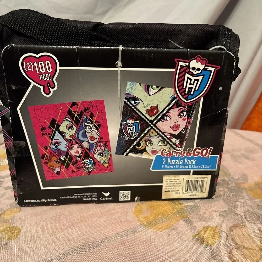 New Monster High Carry & Go Jigsaw Puzzle Bag Includes (2) 100 Pc Puzzles‎